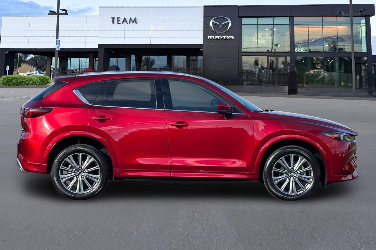 Certified 2025 MAZDA CX-5 Signature image 3