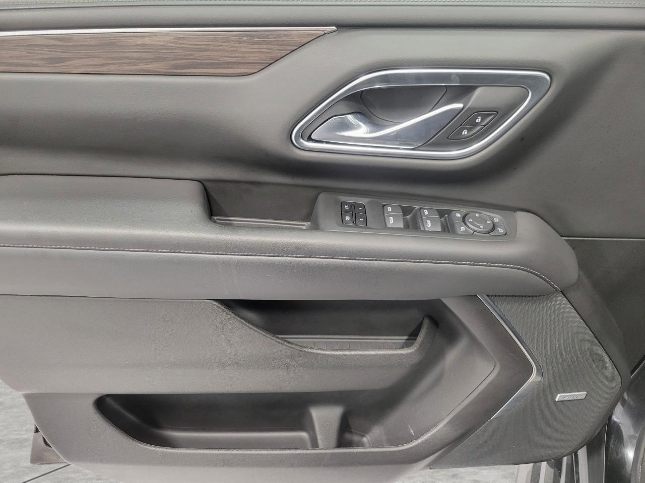 Used 2021 Chevrolet Tahoe LT w/ Luxury Package AWD/4WD image 27