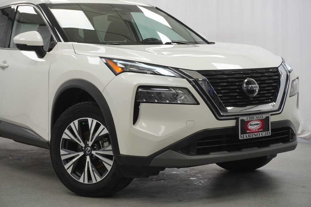 Used 2021 Nissan Rogue SV AWD/4WD image 3