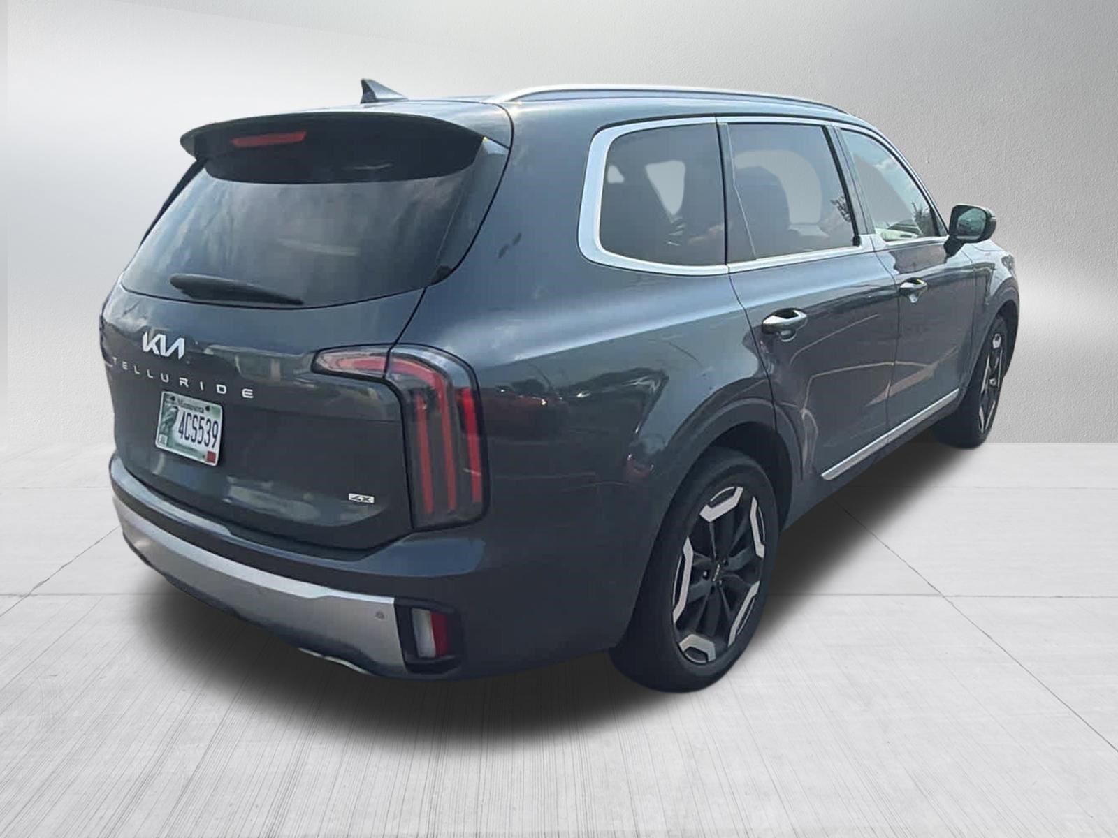 Used 2024 Kia Telluride EX AWD/4WD image 7