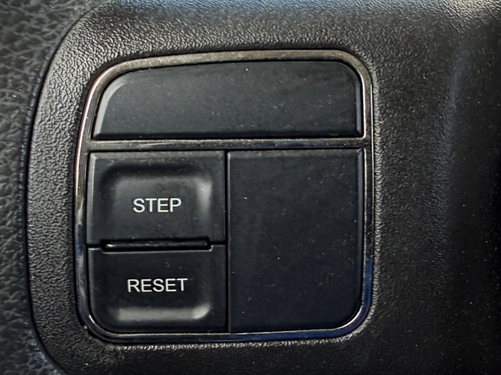 Used 2014 Jeep Compass Sport w/ Power Value Group image 18