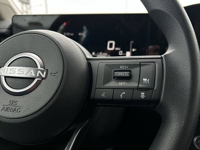 Used 2025 Nissan Kicks S image 24