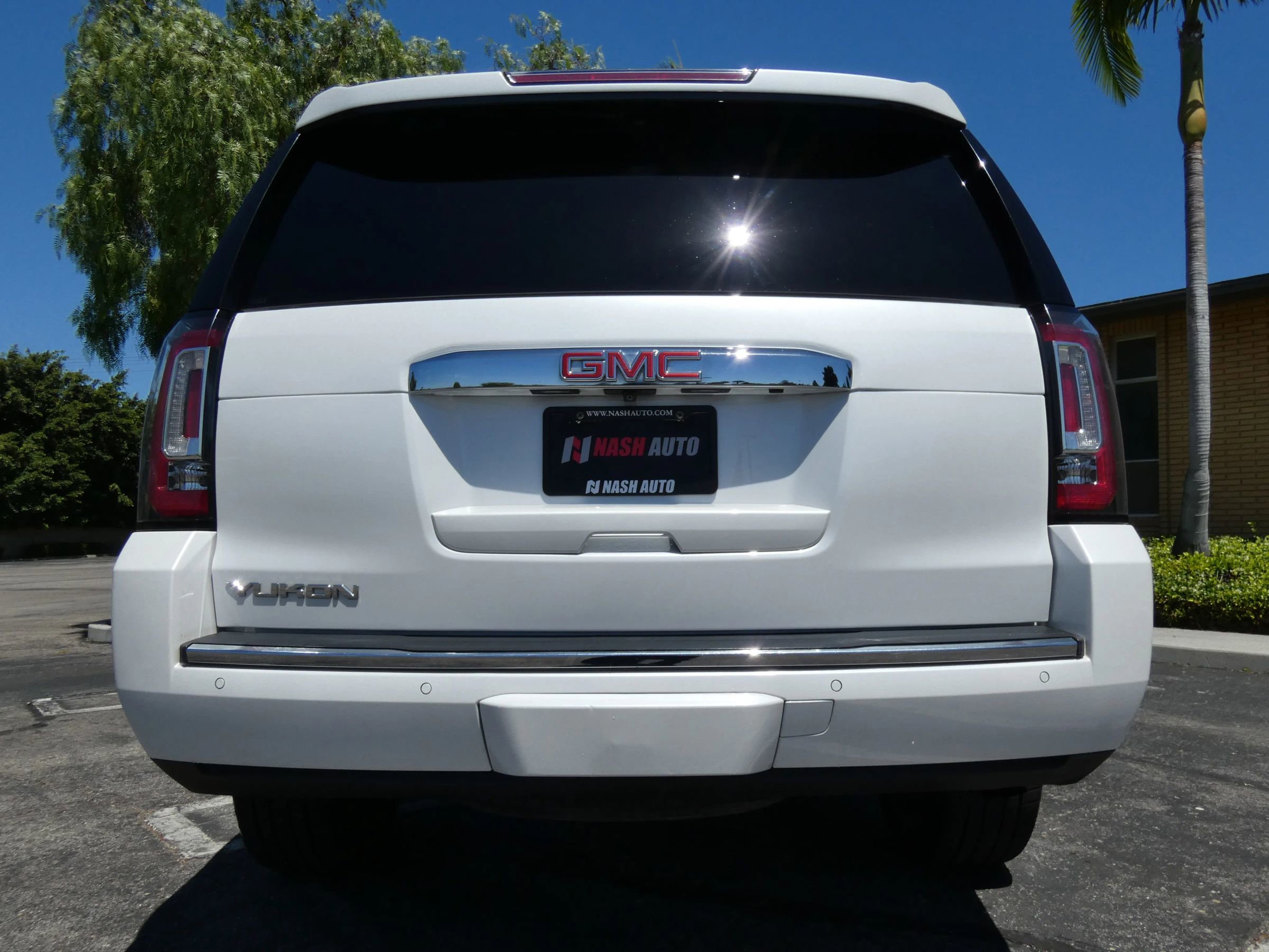 Used 2018 GMC Yukon Denali w/ Denali Ultimate Package image 11