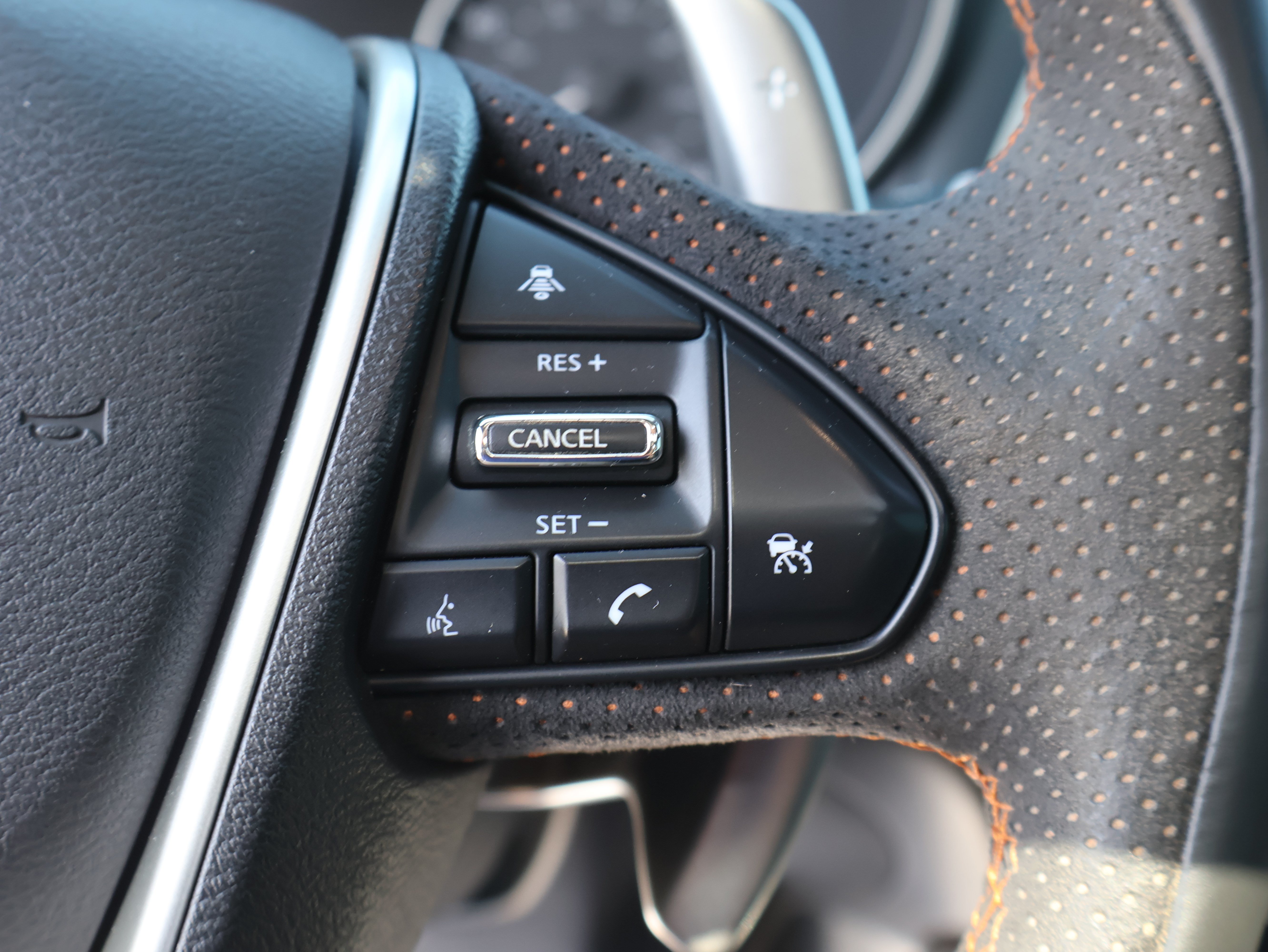 Used 2022 Nissan Maxima SR w/ Sport Mat Group FWD image 41