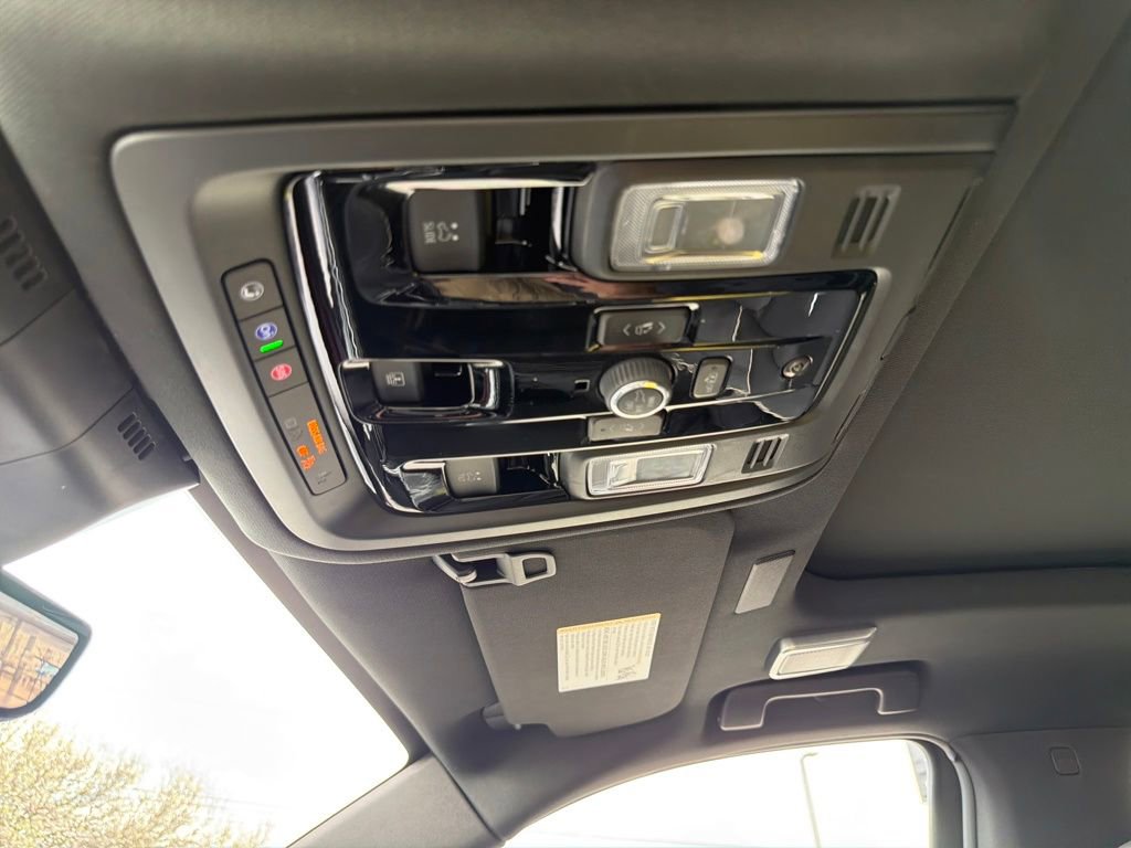 Used 2025 Cadillac Escalade Sport w/ Touring Package image 20