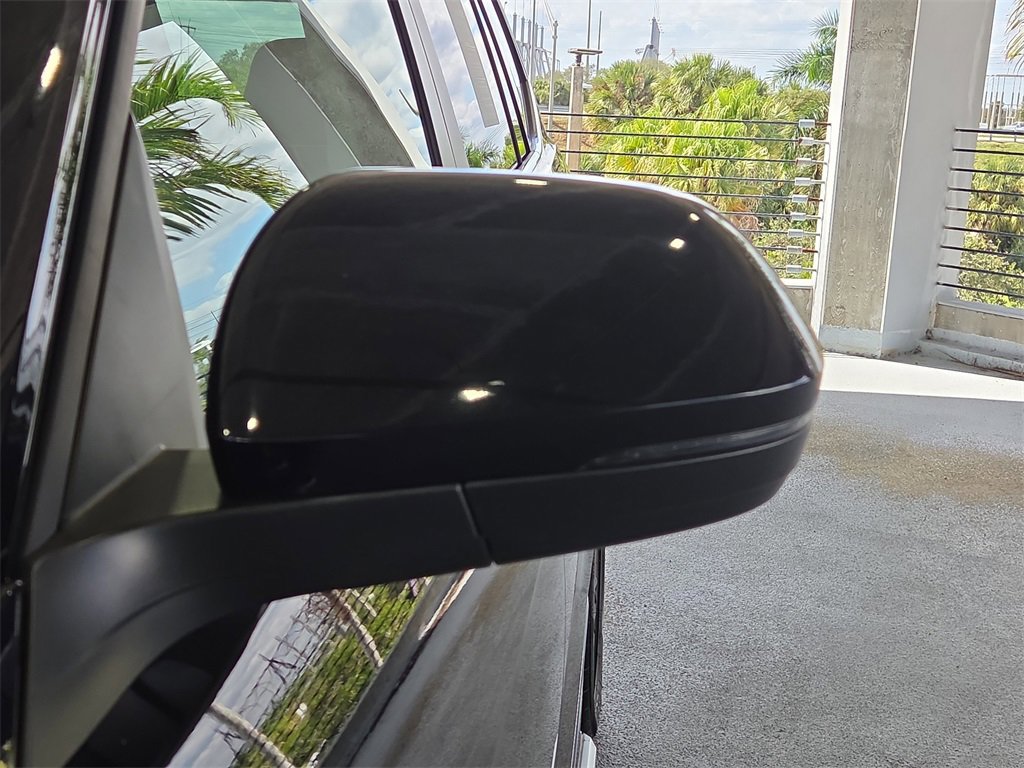 Used 2021 Volkswagen Atlas SE w/ Panoramic Sunroof Package image 12