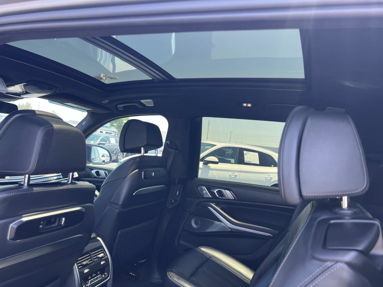 Used 2023 BMW X7 M60i w/ Executive Package AWD/4WD image 24