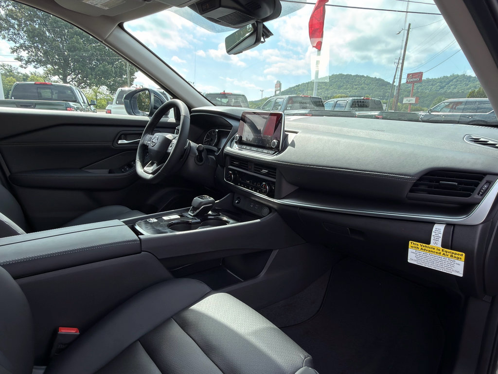 New 2026 Nissan Rogue SV FWD image 15