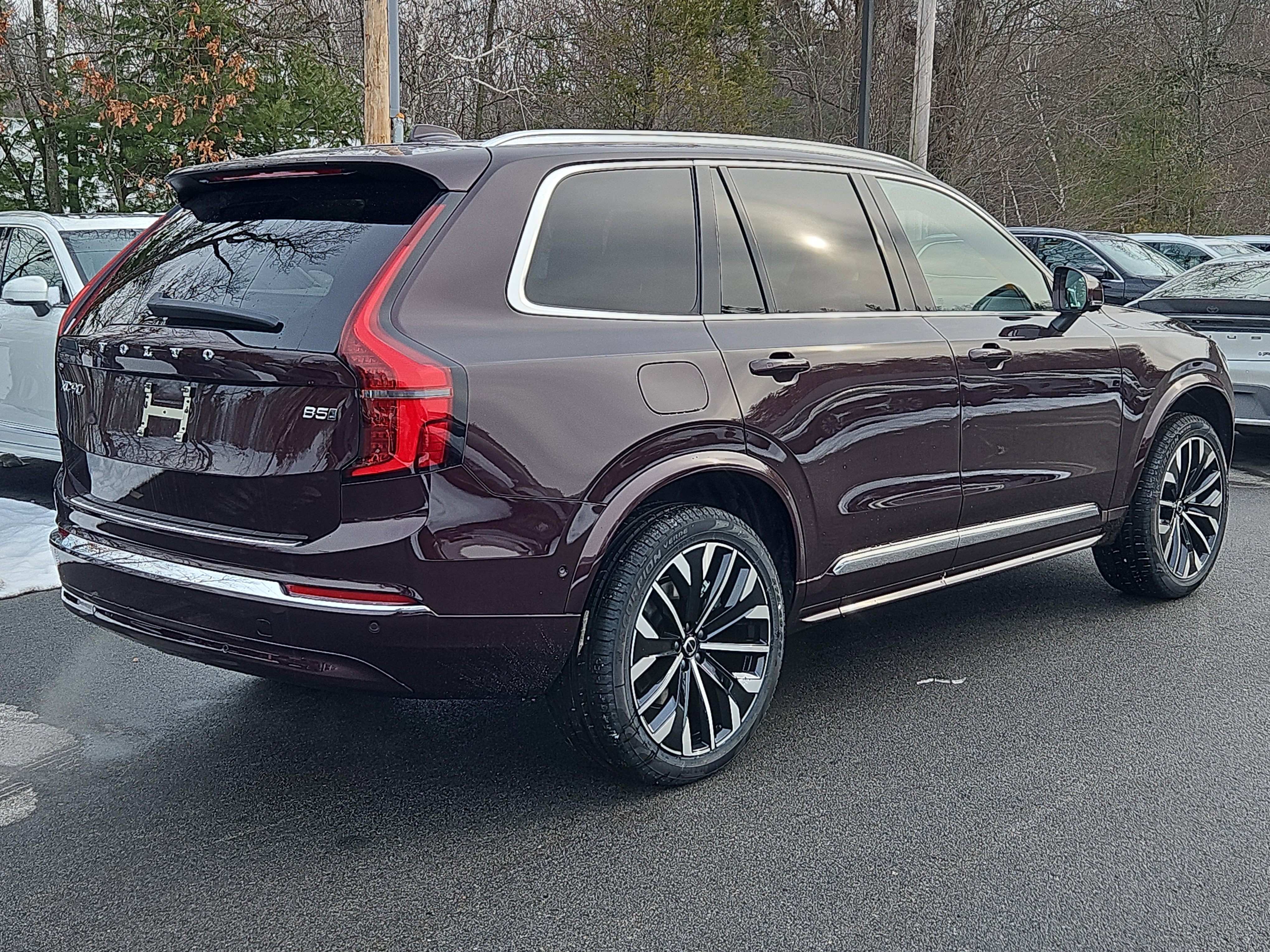 New 2026 Volvo XC90 B5 Plus w/ Protection Package Premier image 2