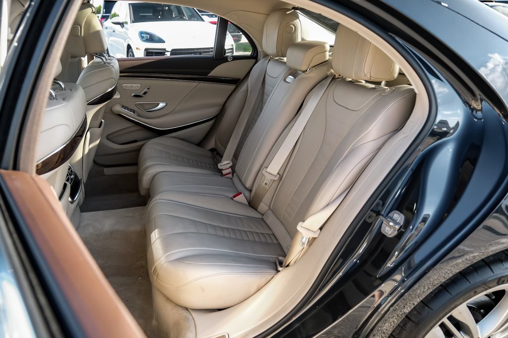 Used 2019 Mercedes-Benz S 560 Sedan image 44