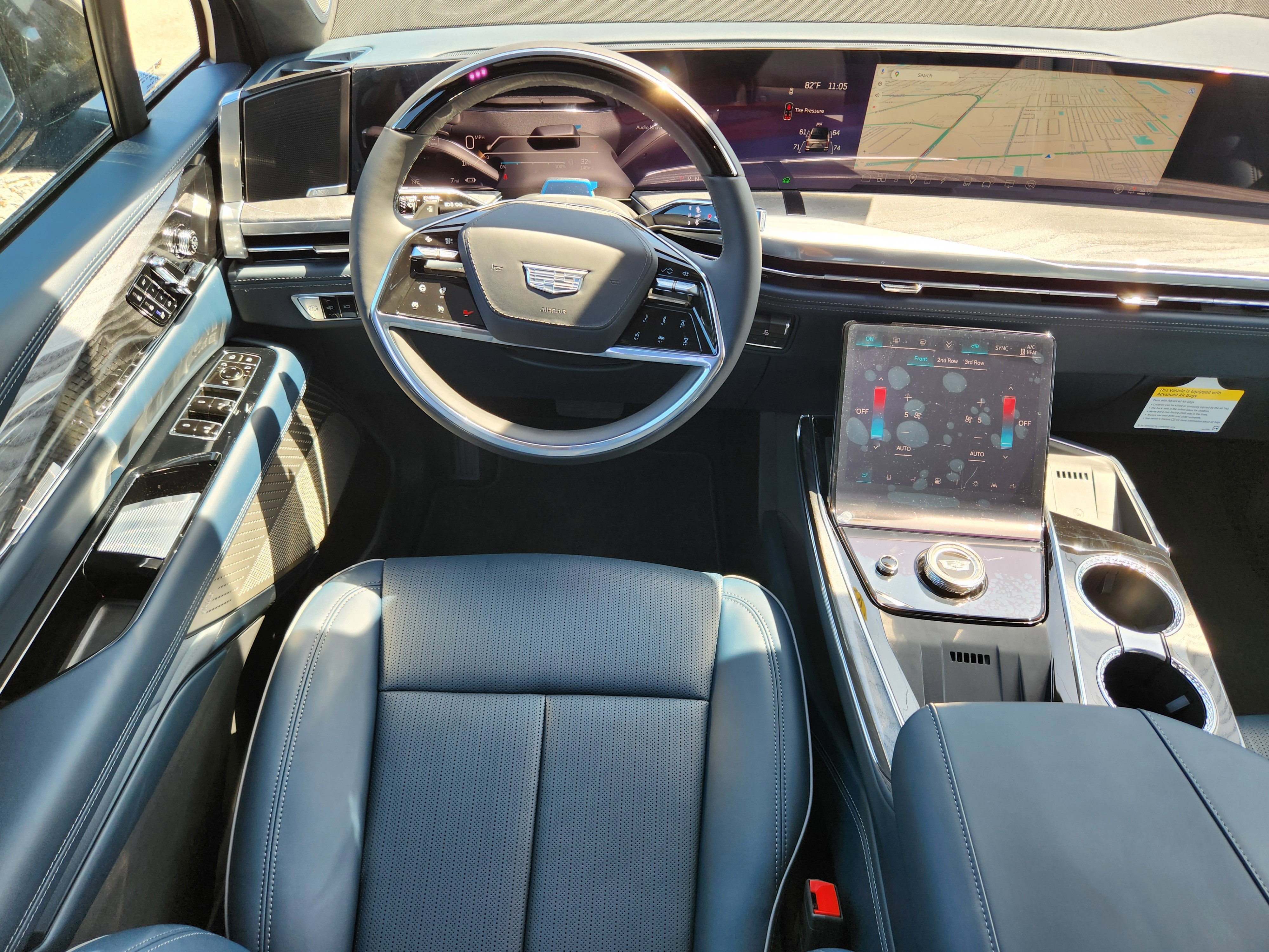 New 2025 Cadillac Escalade IQ Luxury 2 AWD/4WD image 16