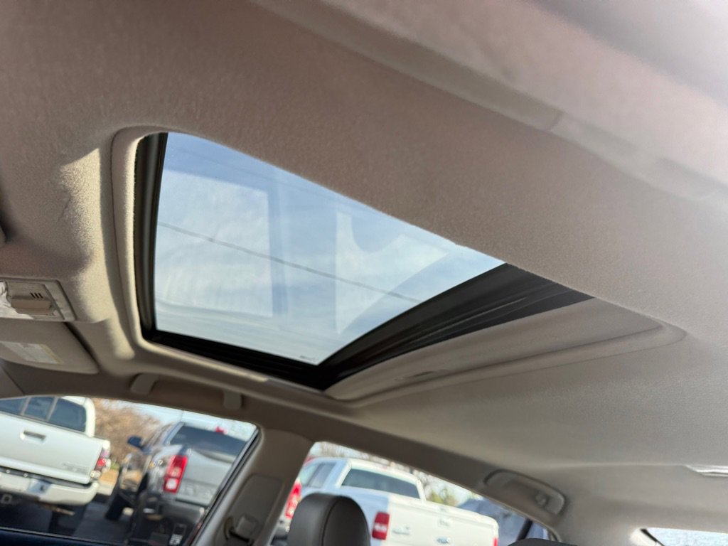 Used 2009 Toyota Avalon Limited image 11