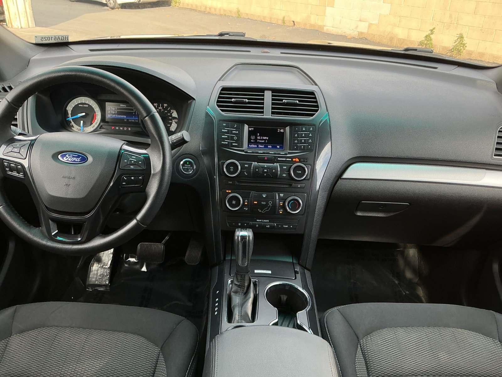 Used 2017 Ford Explorer XLT image 15