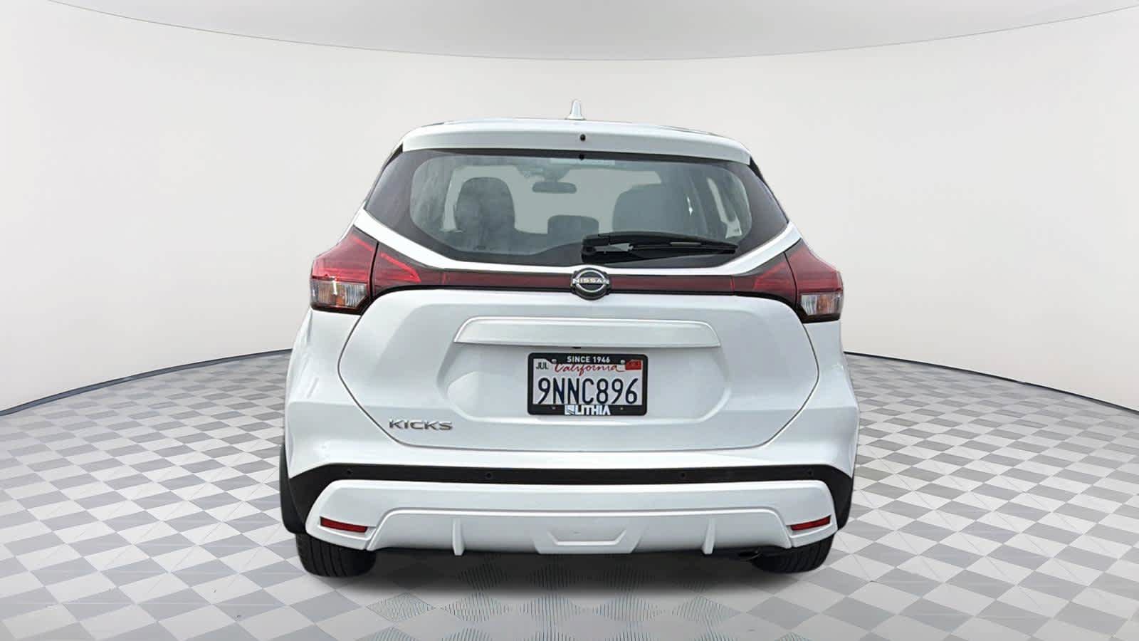 Used 2024 Nissan Kicks S FWD image 6
