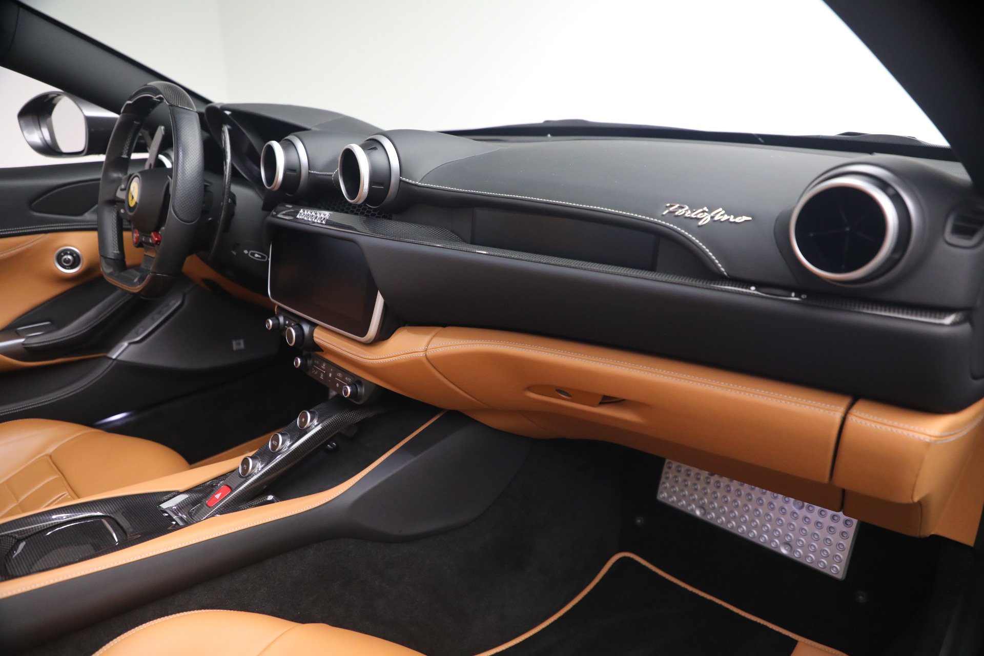 Certified 2019 Ferrari Portofino RWD image 18