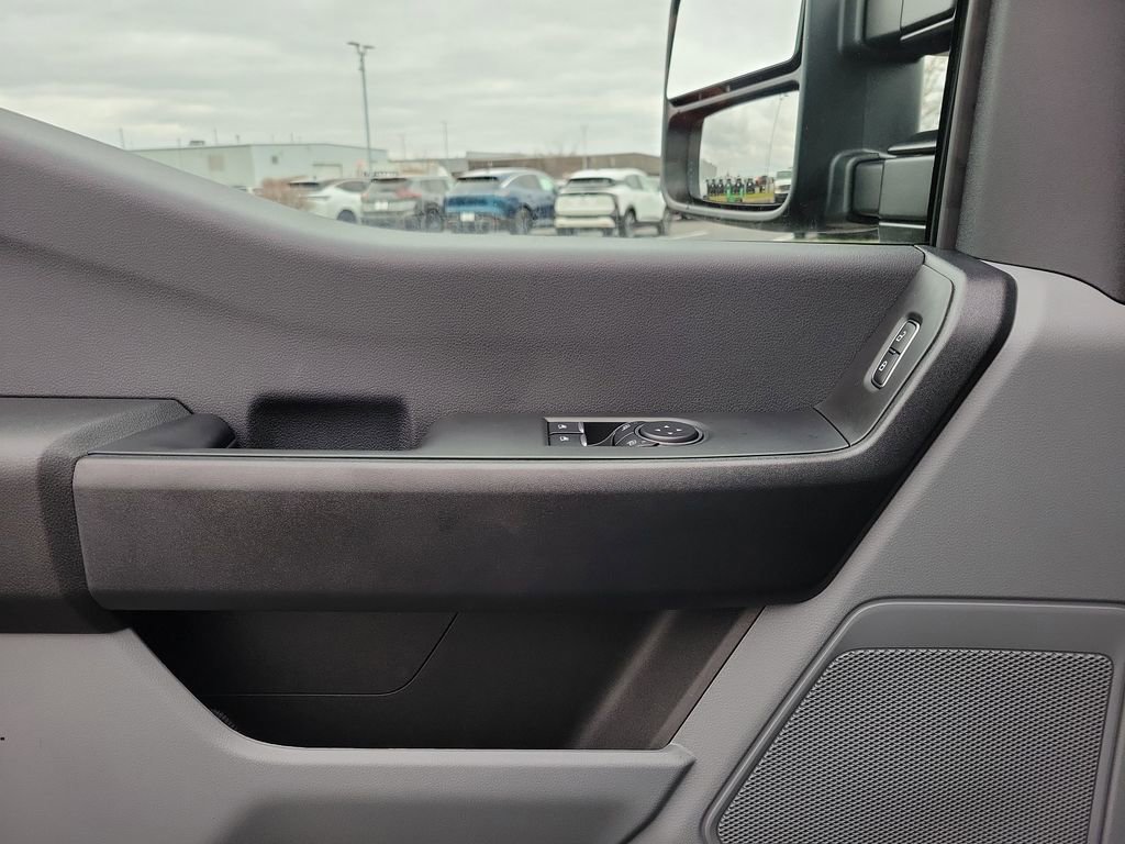 New 2026 Ford F250 XL w/ XL Off-Road Package image 17