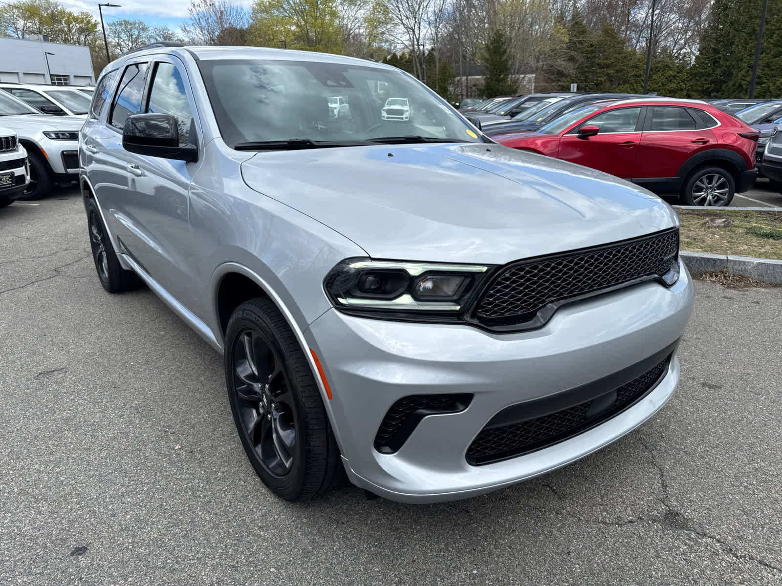 Used 2024 Dodge Durango SXT w/ SXT Blacktop Group AWD/4WD image 8