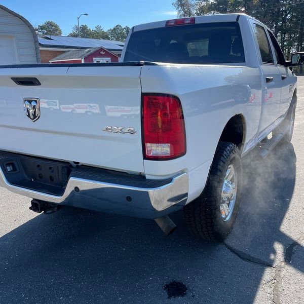 Used 2016 RAM 2500 Tradesman w/ Chrome Appearance Group AWD/4WD image 3