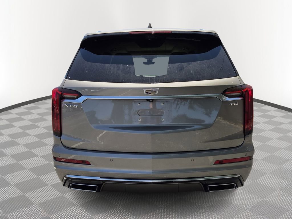Used 2023 Cadillac XT6 Premium Luxury w/ Technology Package FWD image 5