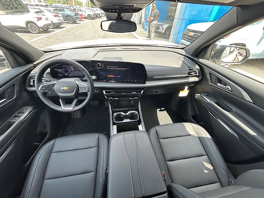 New 2025 Chevrolet Traverse LT w/ Driver Confidence Package image 22