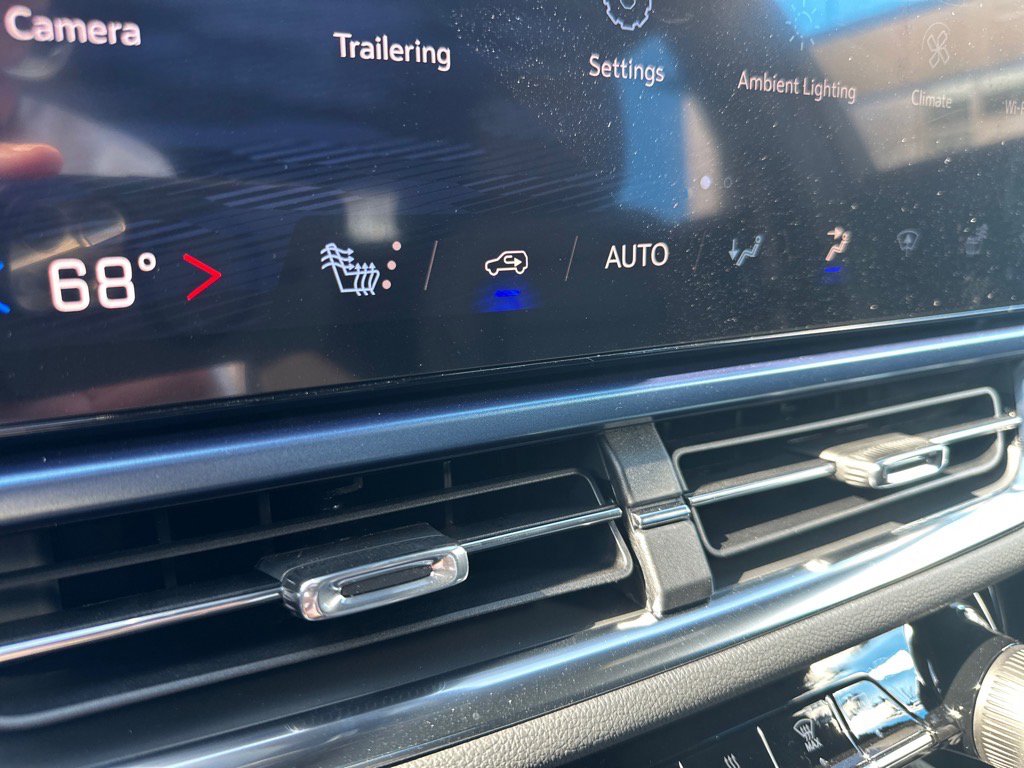New 2026 Chevrolet Equinox EV LT image 17