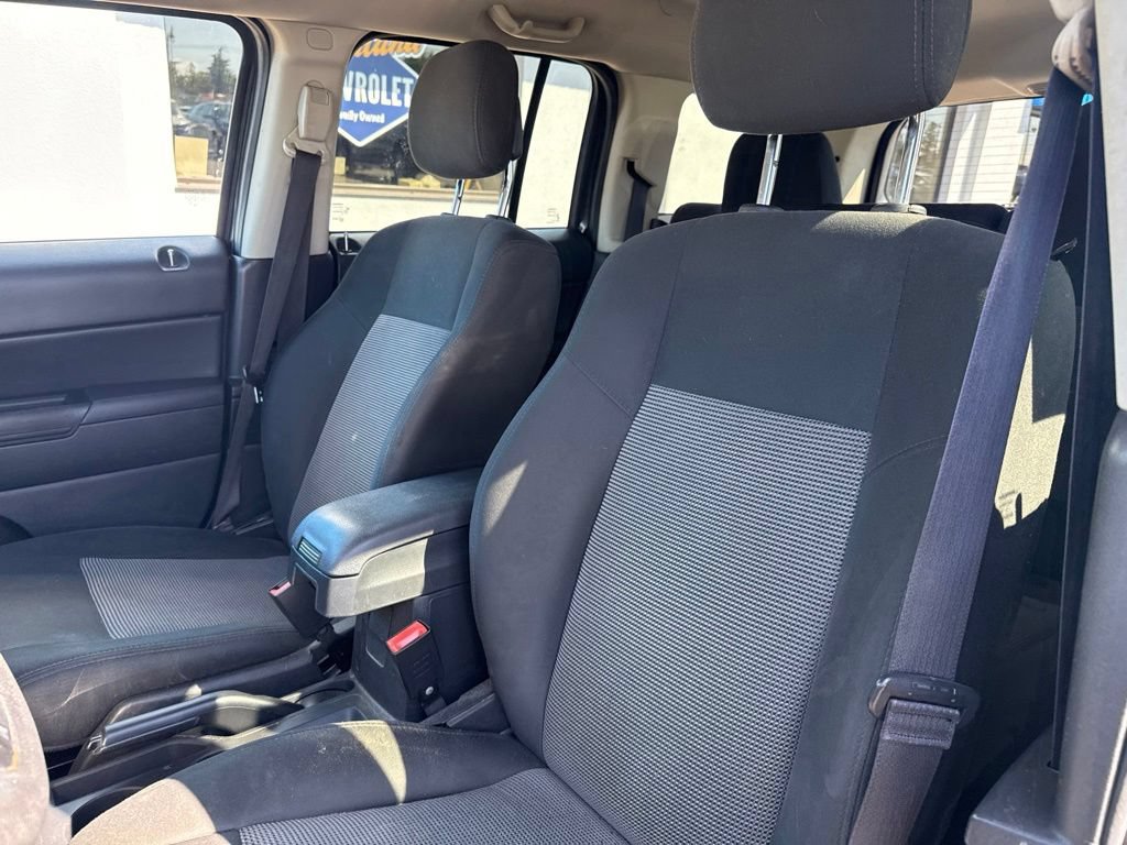 Used 2014 Jeep Patriot Sport w/ Power Value Group AWD/4WD image 28