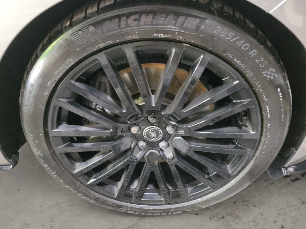 Used 2024 Land Rover Range Rover Sport AWD/4WD image 11