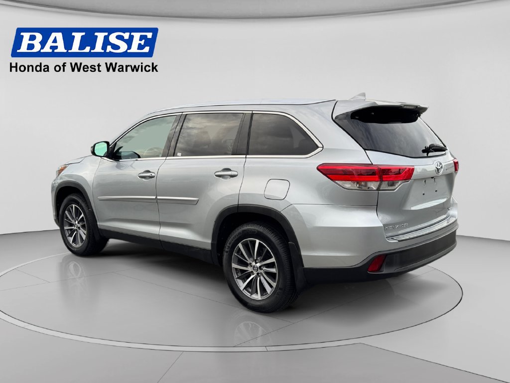 Used 2019 Toyota Highlander XLE w/ Protection Package #3 AWD/4WD image 7