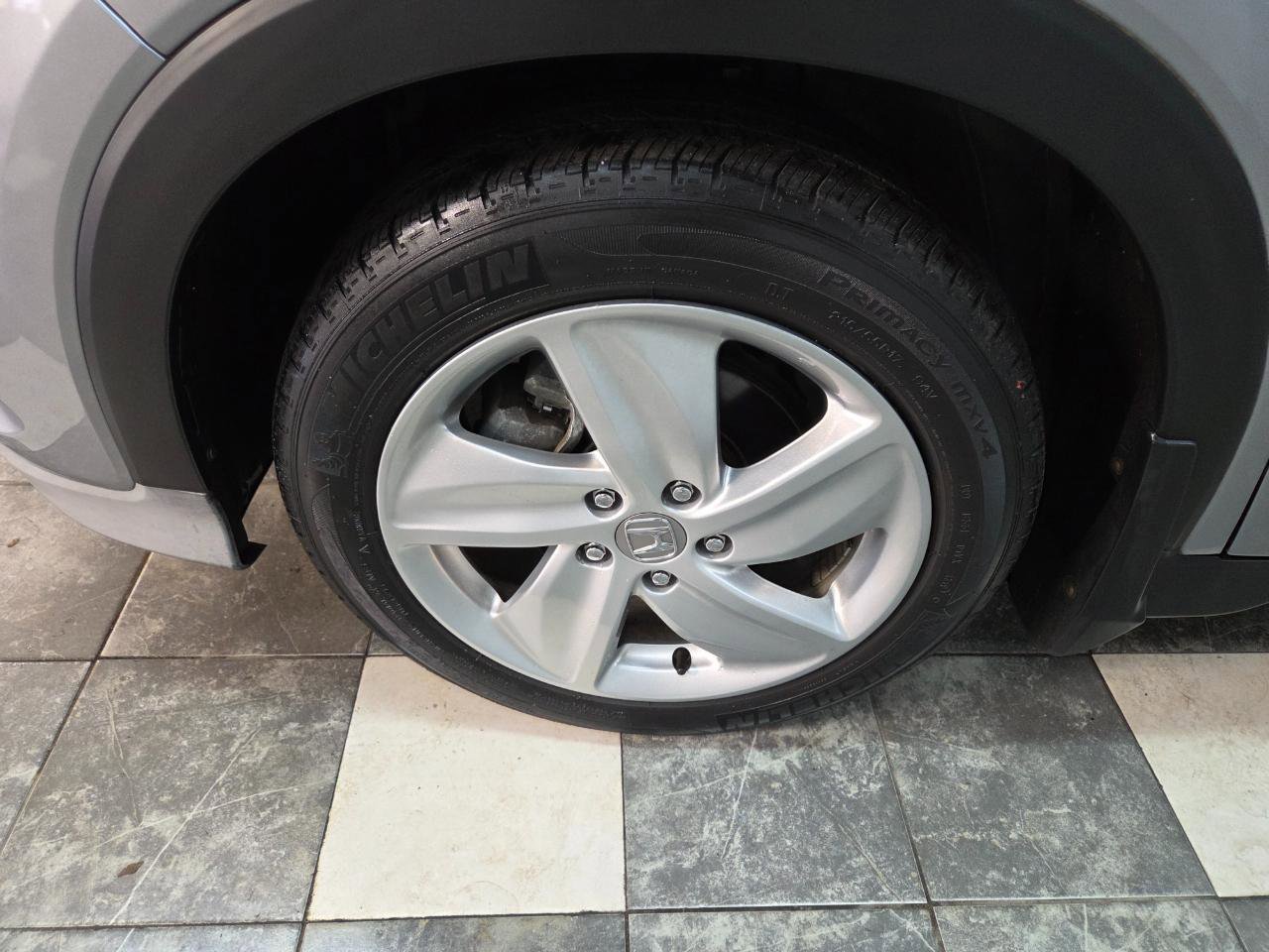 Used 2019 Honda HR-V EX image 29