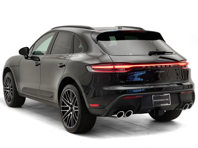 Certified 2026 Porsche Macan AWD/4WD image 3