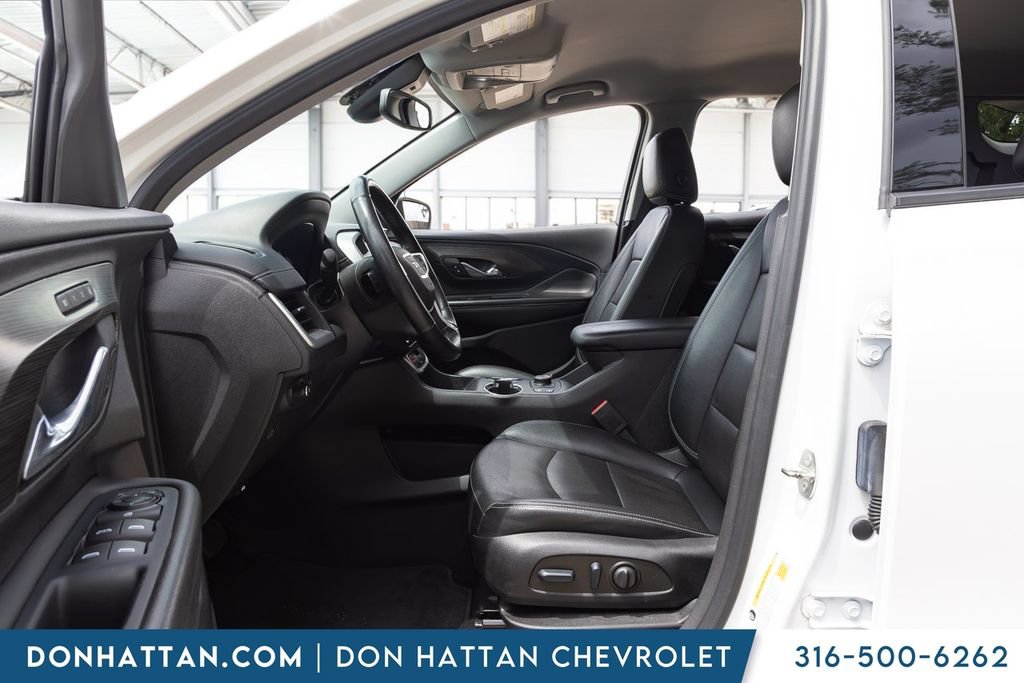 Used 2023 GMC Terrain SLT FWD image 3
