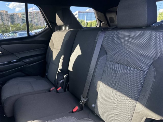 Used 2023 Chevrolet Traverse LT AWD/4WD image 18