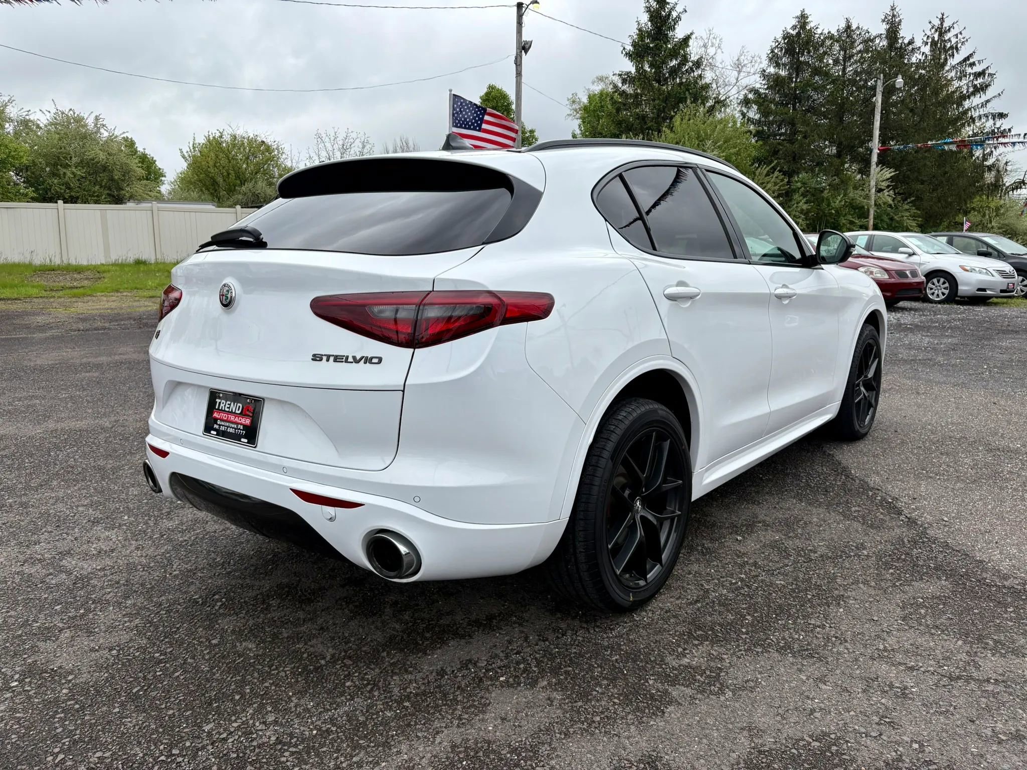 Used 2021 Alfa Romeo Stelvio Ti w/ Nero Edizione AWD/4WD image 5