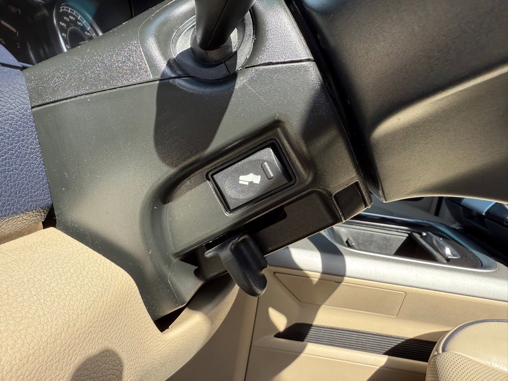 Used 2018 RAM 2500 Limited image 23