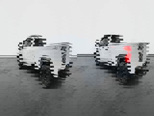 Used 2020 Chevrolet Silverado 2500 Custom w/ Custom Value Package image 9