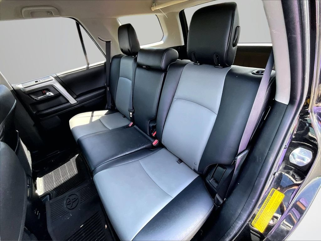 Used 2017 Toyota 4Runner SR5 Premium AWD/4WD image 25