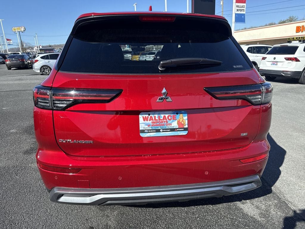 New 2025 Mitsubishi Outlander SE image 5
