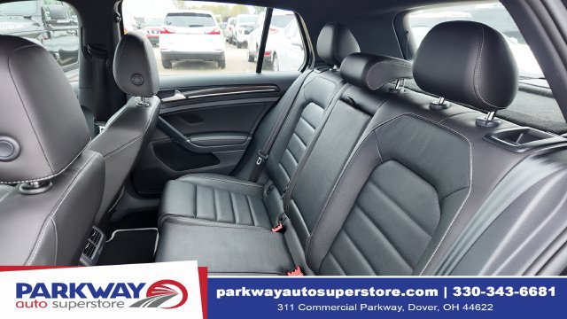 Used 2017 Volkswagen Golf R 4-Door AWD/4WD image 14