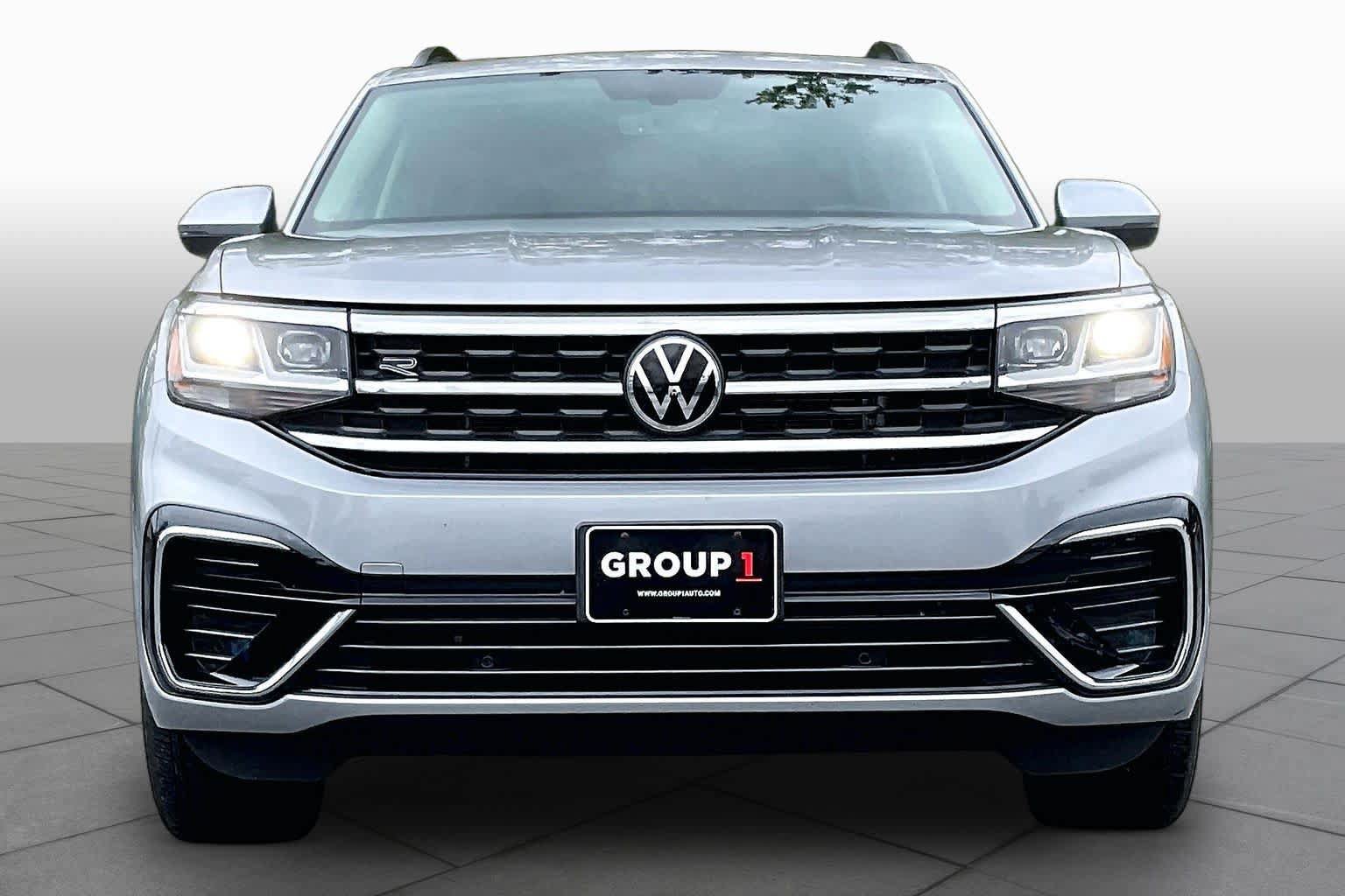 Used 2021 Volkswagen Atlas SE w/ Panoramic Sunroof Package AWD/4WD image 3