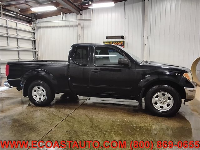 Used 2005 Nissan Frontier LE RWD image 2