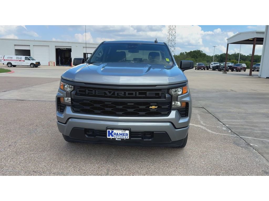 Used 2024 Chevrolet Silverado 1500 Custom RWD image 3