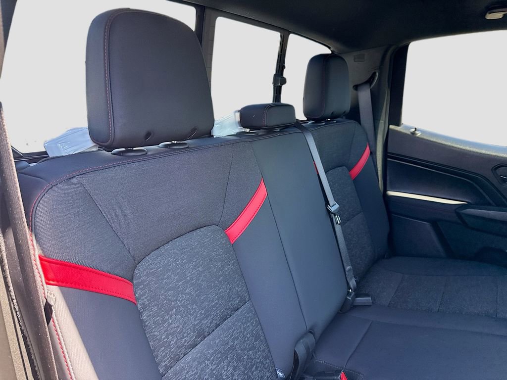 Used 2024 Chevrolet Colorado Z71 w/ Z71 Convenience Package 2 image 24