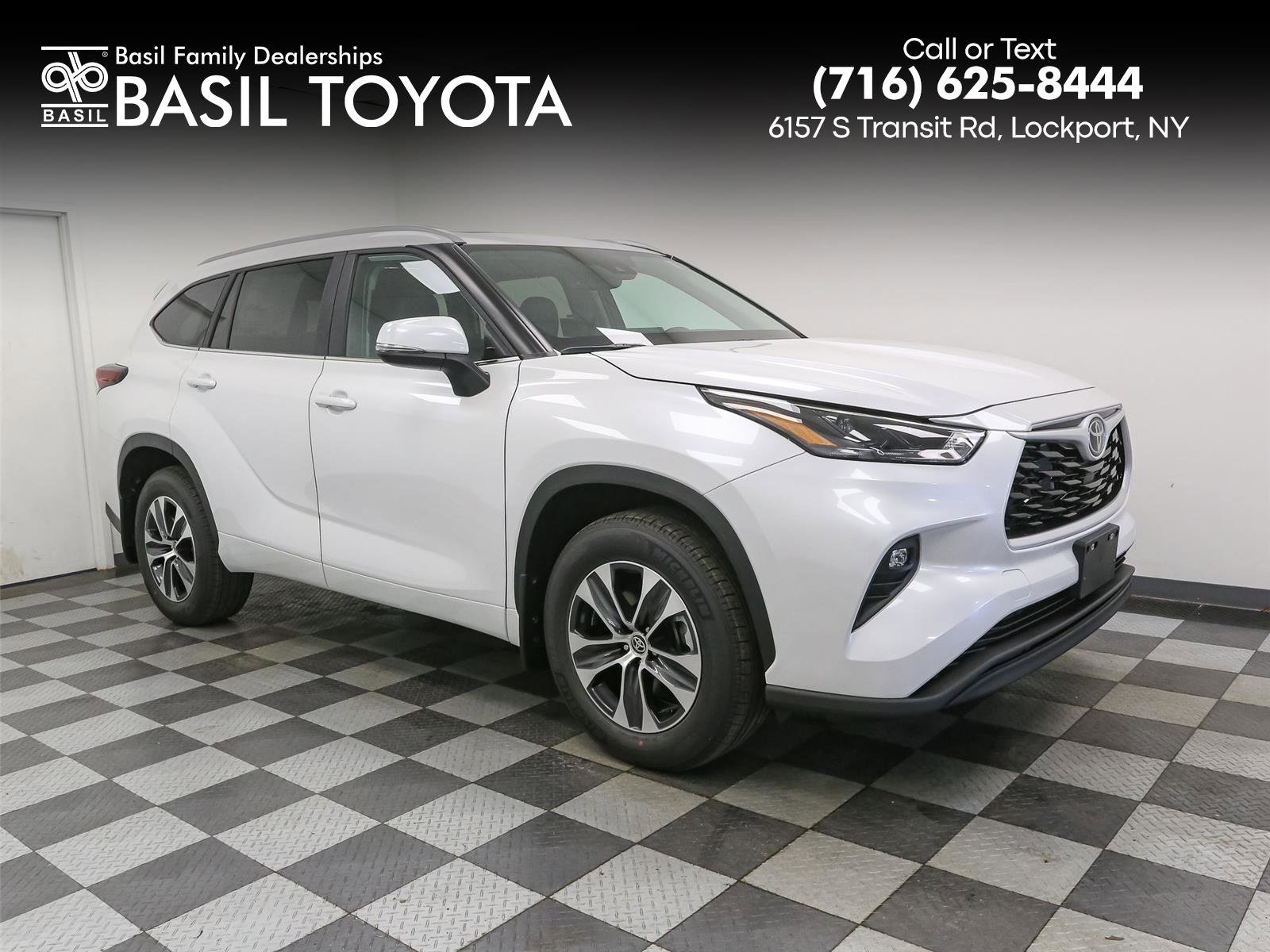 New 2025 Toyota Highlander XLE