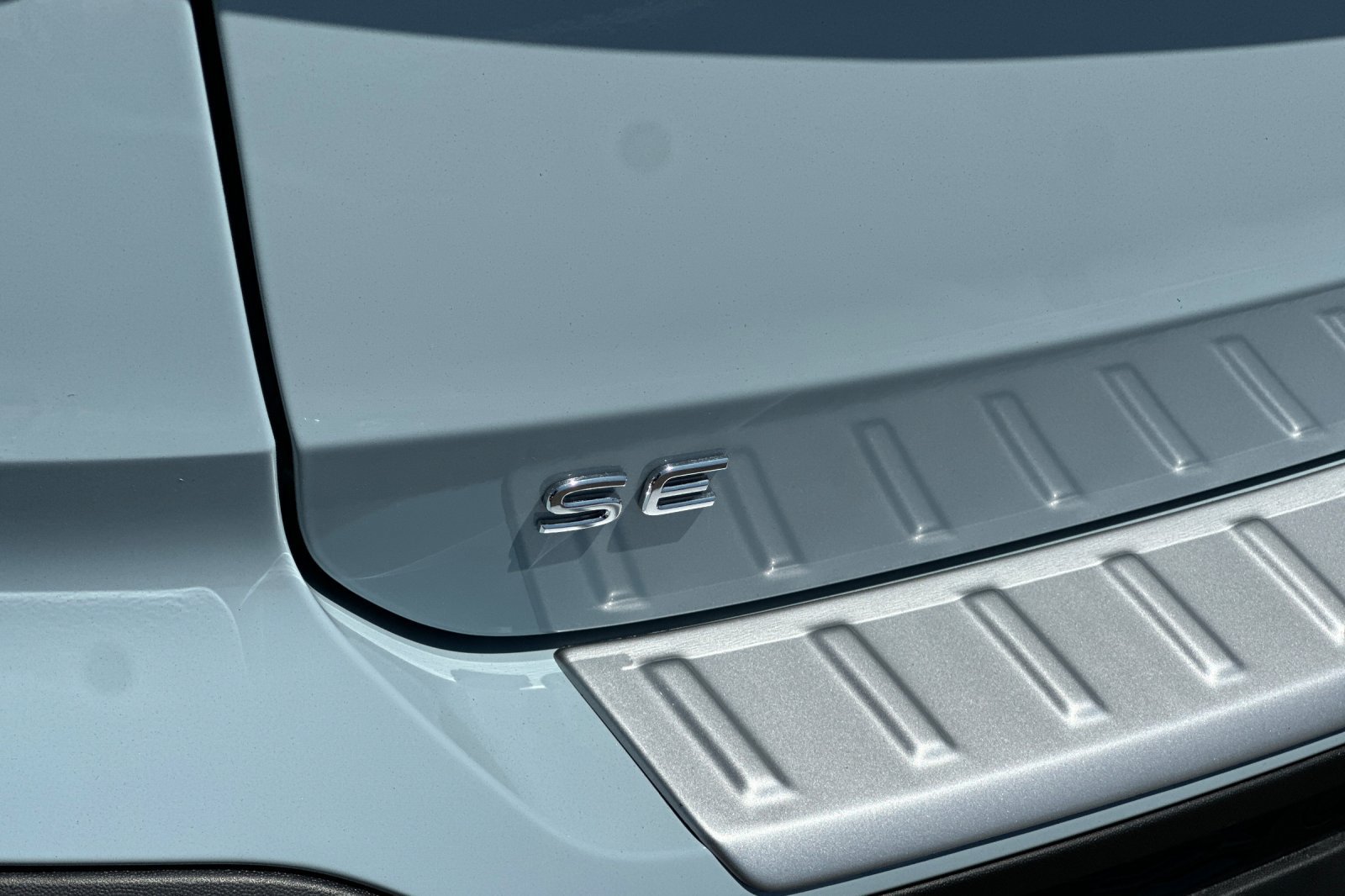 New 2026 Volkswagen Taos SE FWD image 7