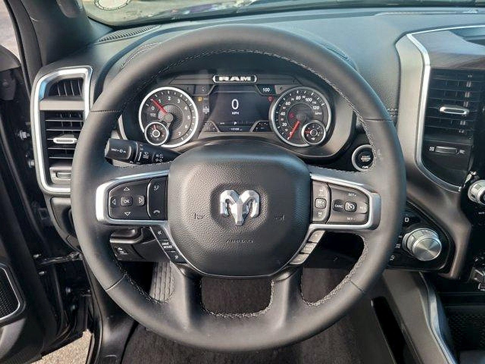 Used 2026 RAM 1500 Laramie w/ Laramie Preferred Package AWD/4WD image 28