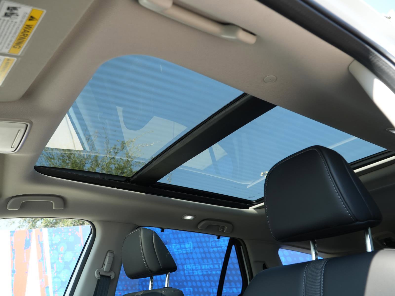 New 2025 Honda Pilot Touring image 17