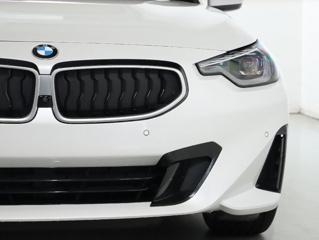 Used 2025 BMW 230i xDrive Coupe w/ Premium Package AWD/4WD image 8