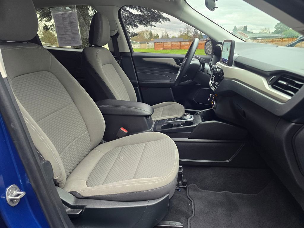 Used 2022 Ford Escape SE AWD/4WD image 18