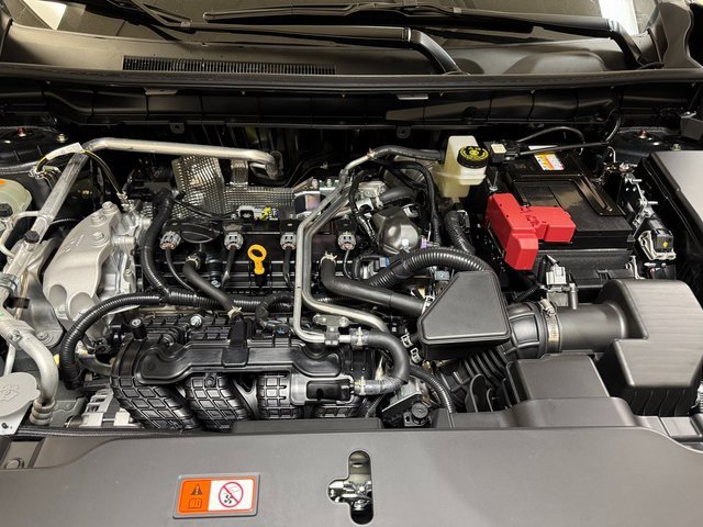 New 2025 Mitsubishi Outlander SE image 28