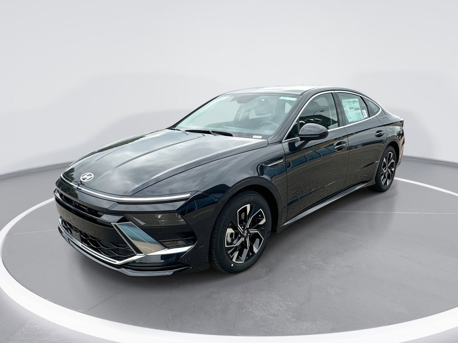 Used 2025 Hyundai Sonata SEL image 1